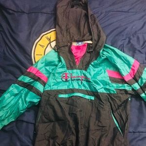 Throw back Men’s Champions Pullover 🔥